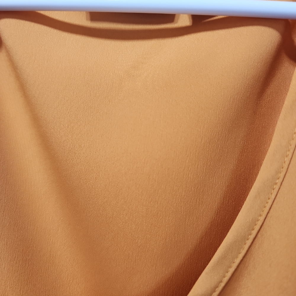 Anna, a new approach size, large gold shell, sleeveless women's top. - Picture 6 of 6